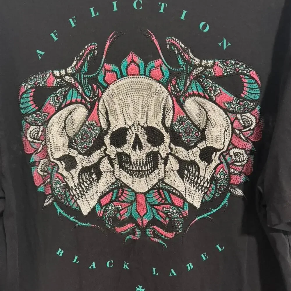 Black Label Affliction black skull and roses tee bedazzled Size XL - Picture 5 of 8